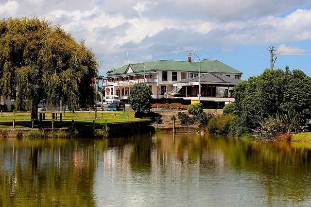 The Kentish Hotel Waiuku المظهر الخارجي الصورة