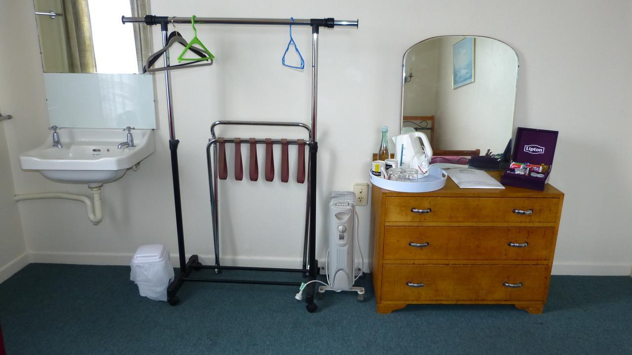 The Kentish Hotel Waiuku المظهر الخارجي الصورة