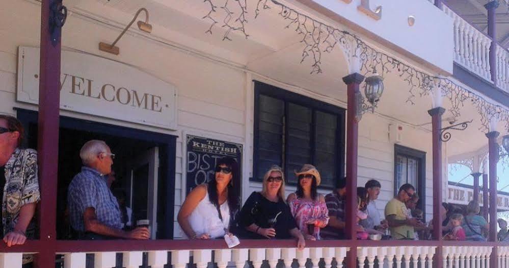 The Kentish Hotel Waiuku المظهر الخارجي الصورة