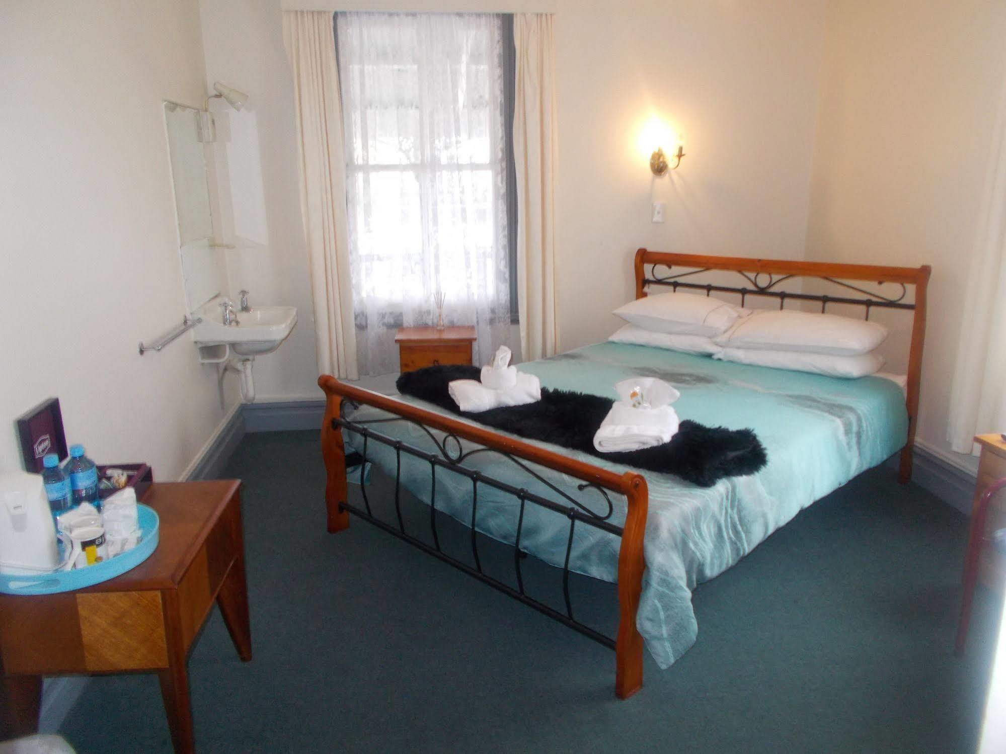 The Kentish Hotel Waiuku المظهر الخارجي الصورة